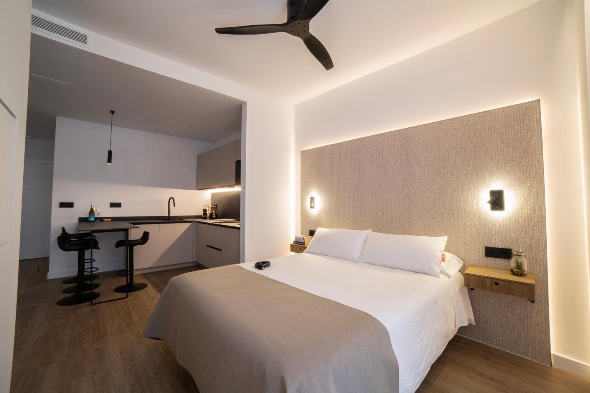 Demetrio By Alma Suites Valencia Luaran gambar