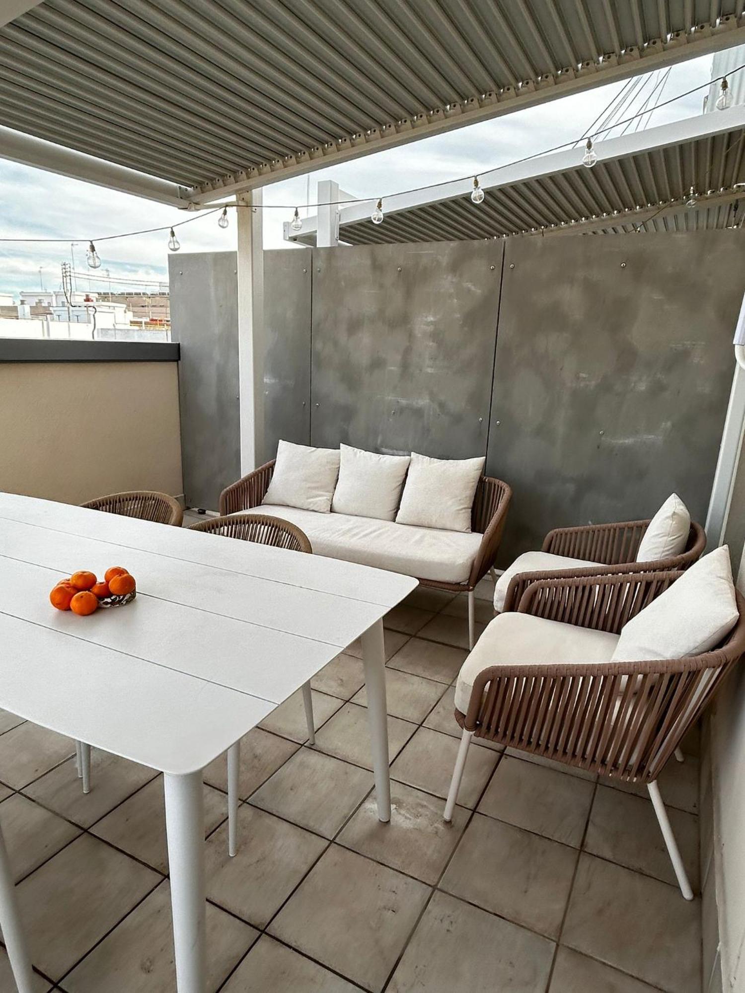 Demetrio By Alma Suites Valencia Luaran gambar